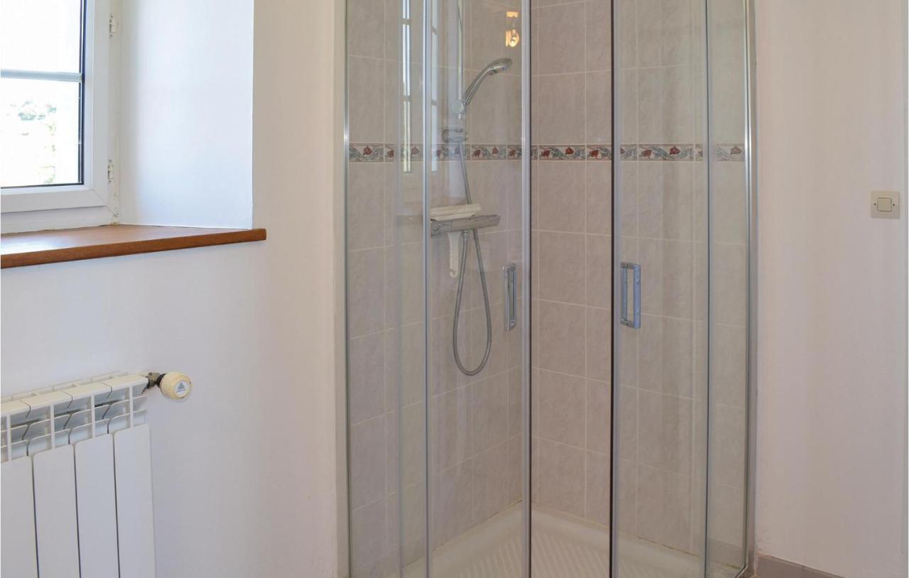 Gorgeous Apartment In Ponts With Wifi Exteriör bild